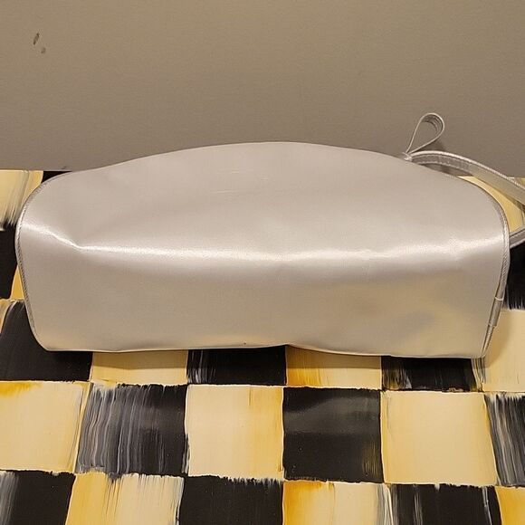 DIOR Parfums Cosmetic Case Bag White Silver - Picture 11 of 11